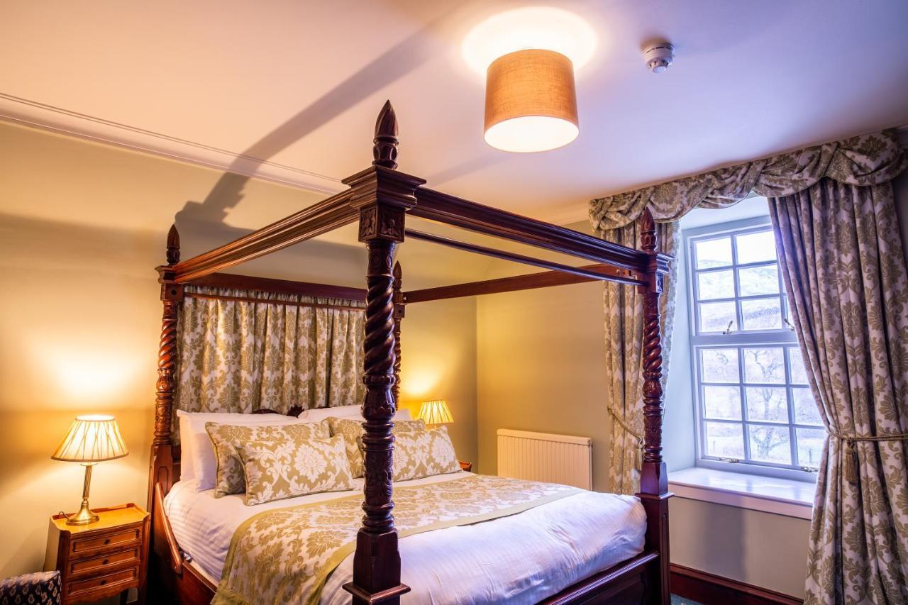 Dalmunzie Castle Hotel Spittal of Glenshee ภายนอก รูปภาพ