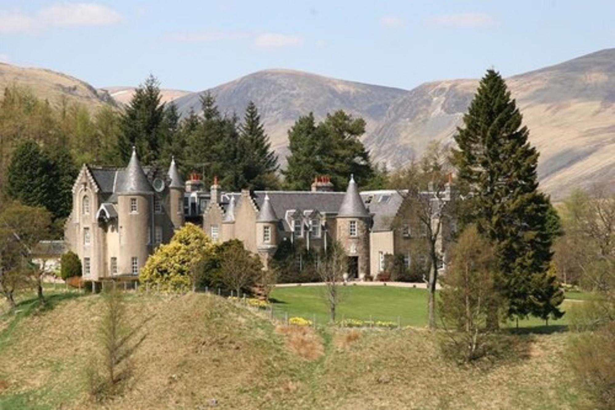 Dalmunzie Castle Hotel Spittal of Glenshee ภายนอก รูปภาพ